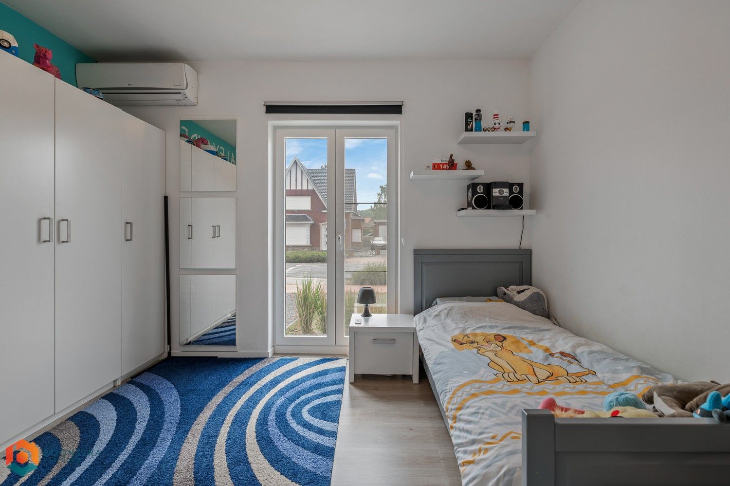 Gelijkvloerse woning met 3 slpkrs, ruime tuin en zwembad foto 18