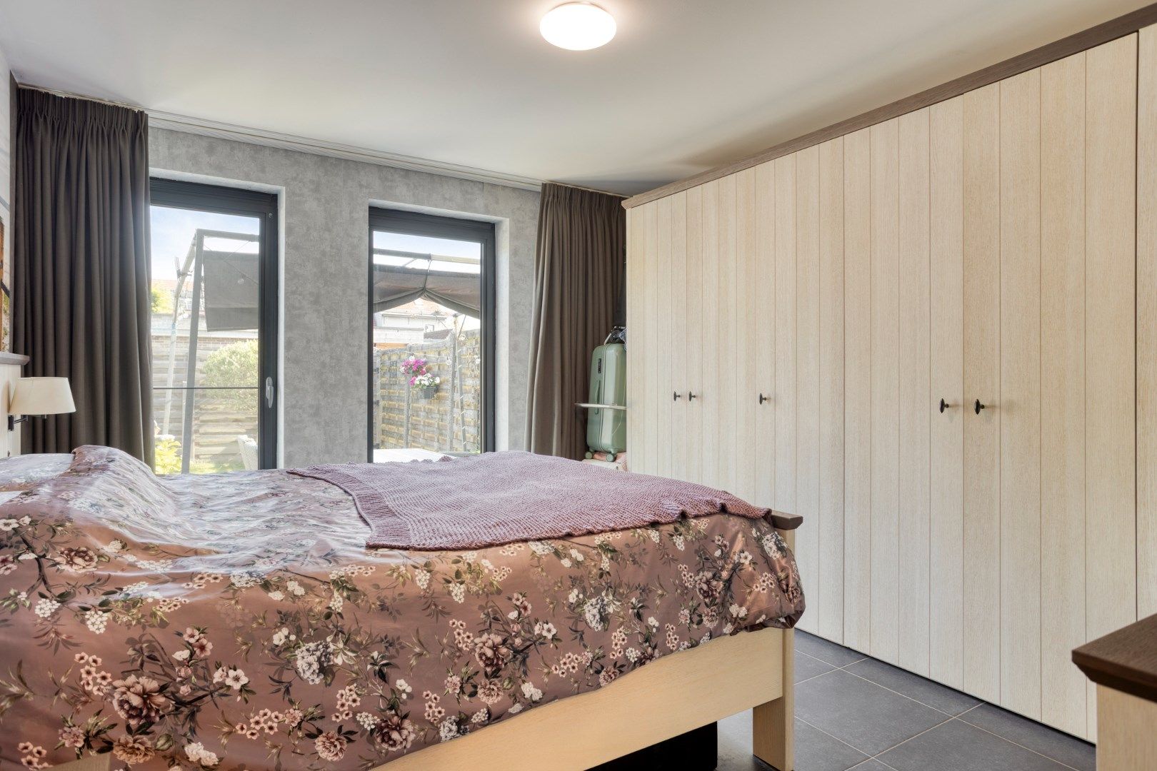 Verzorgd gelijkvloers appartement met tuin vlakbij het centrum foto 15