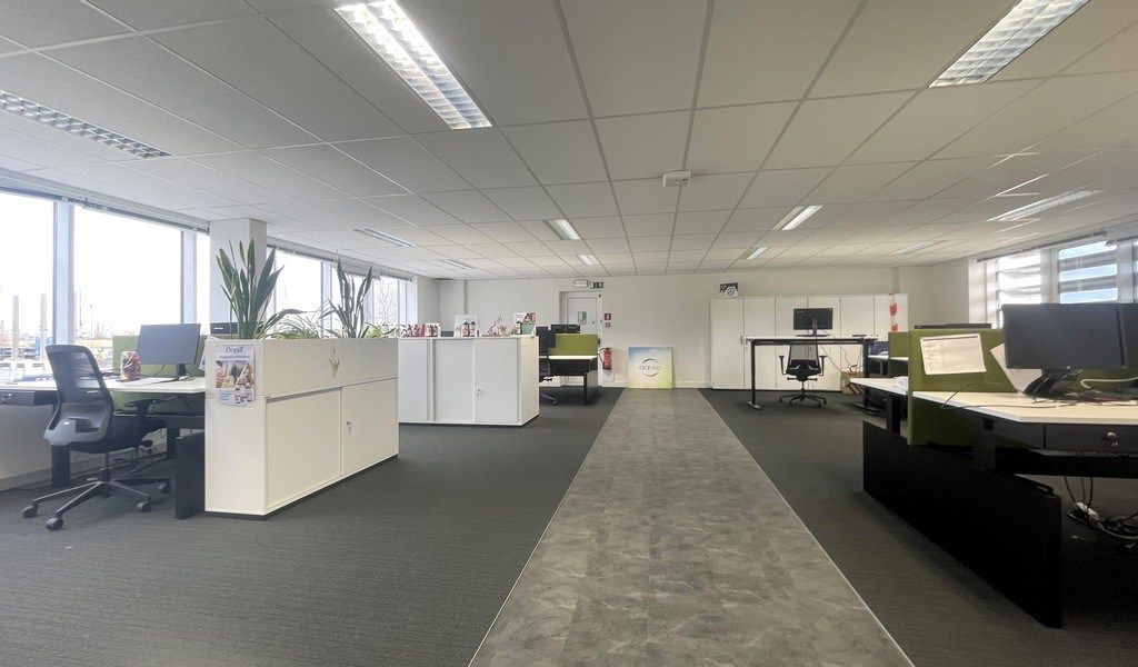 Kantoren te huur in West Port aan E34 in Zwijndrecht foto 15
