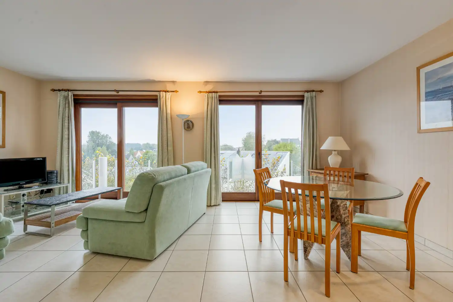 Appartement met zonnig terras, ruime zolderkamer en prachtig zicht! foto 4