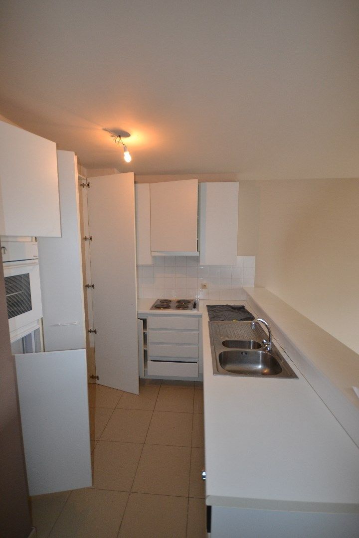 Zonnig appartement  met  twee  slaapkamers op enkele stappen van de zee foto 6