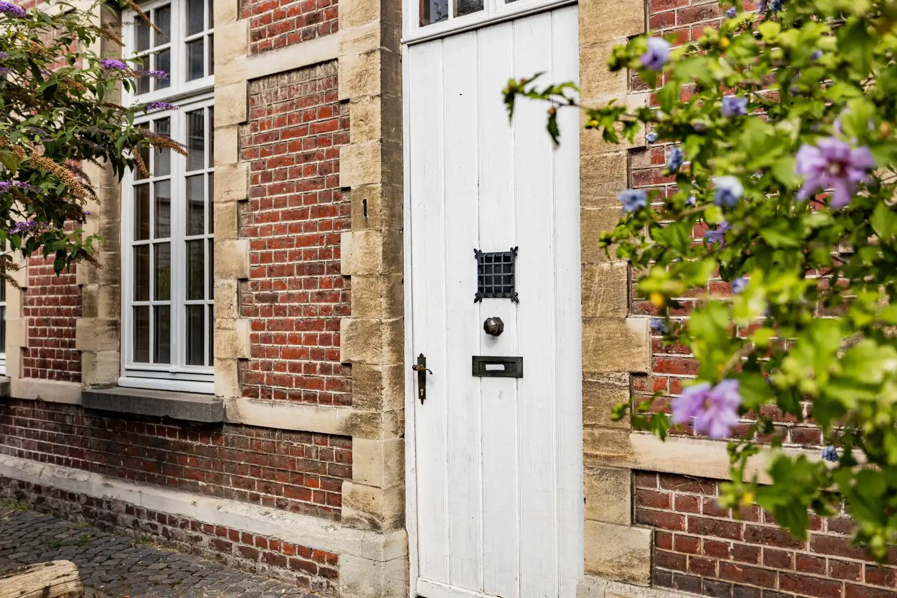 Karaktervol historisch herenhuis met stadstuin op het Begijnhof van Aalst foto 2
