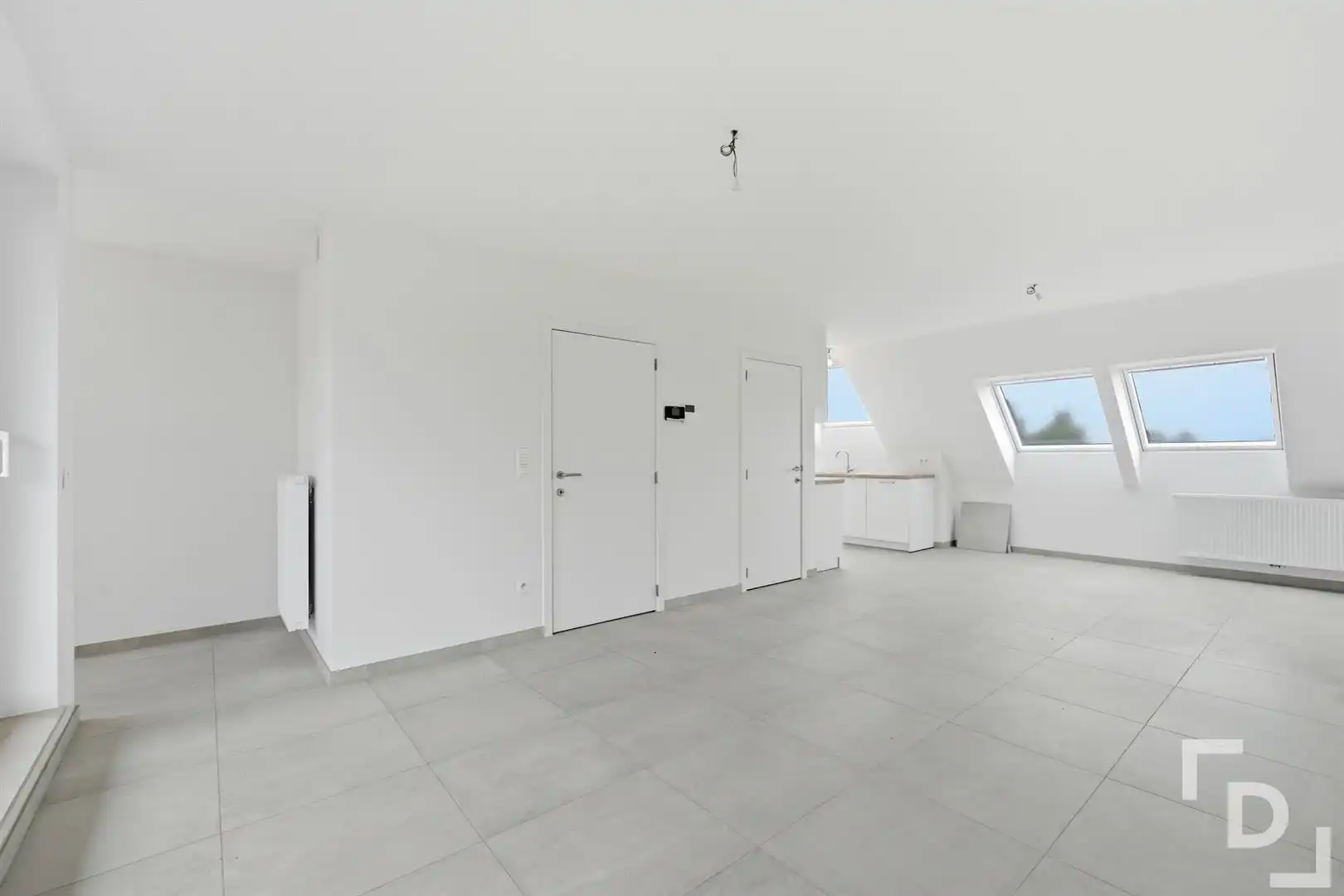 Nieuwbouwappartement met 2 terrassen en garage. foto 6