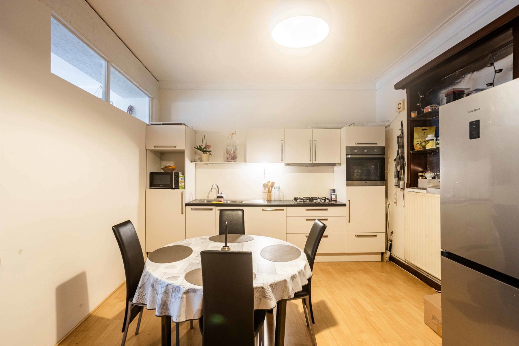 Handelszaak met verhuurpotentieel op topligging foto 9