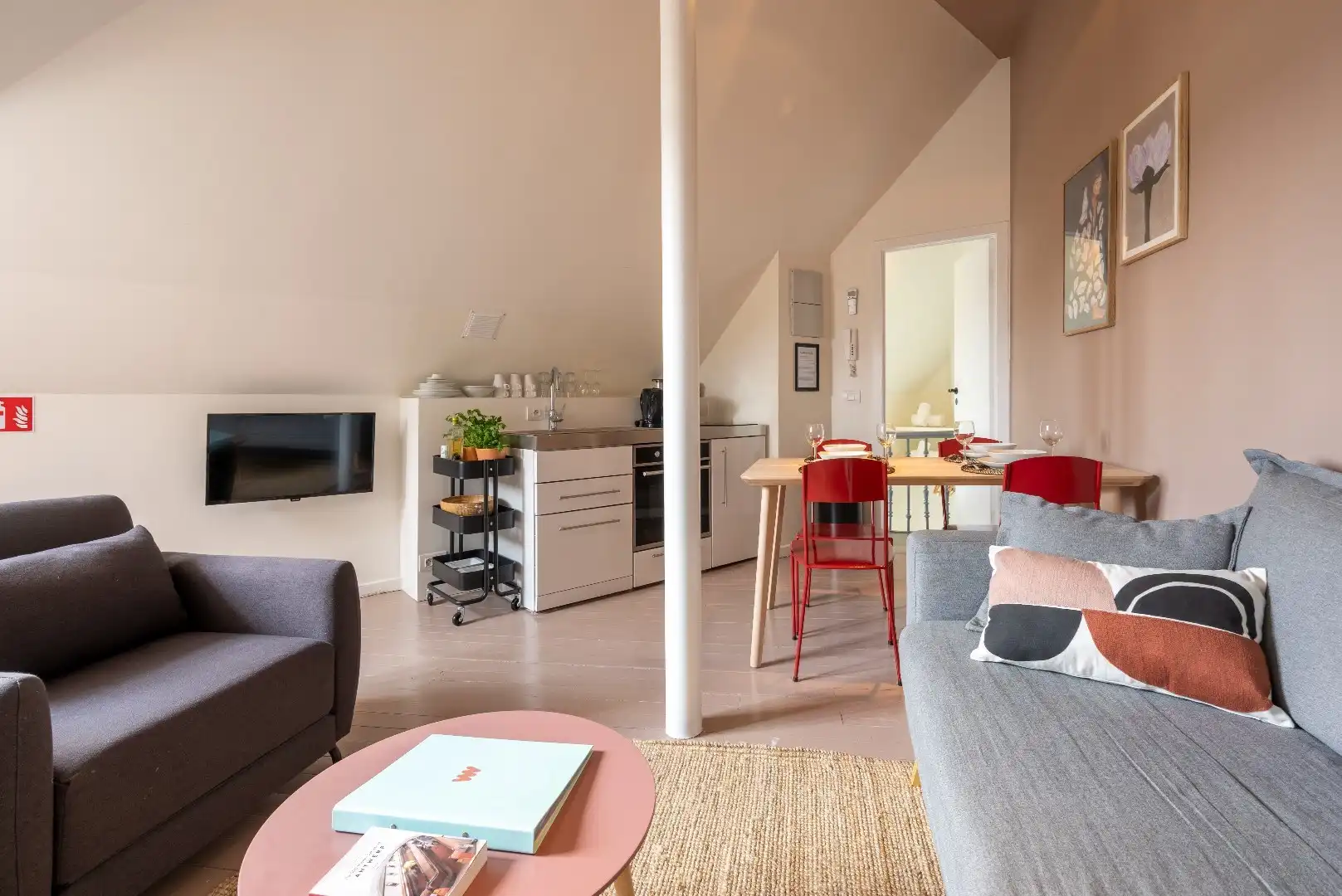 Iconisch hoekgebouw met met uitzonderlijk potentieel foto 22