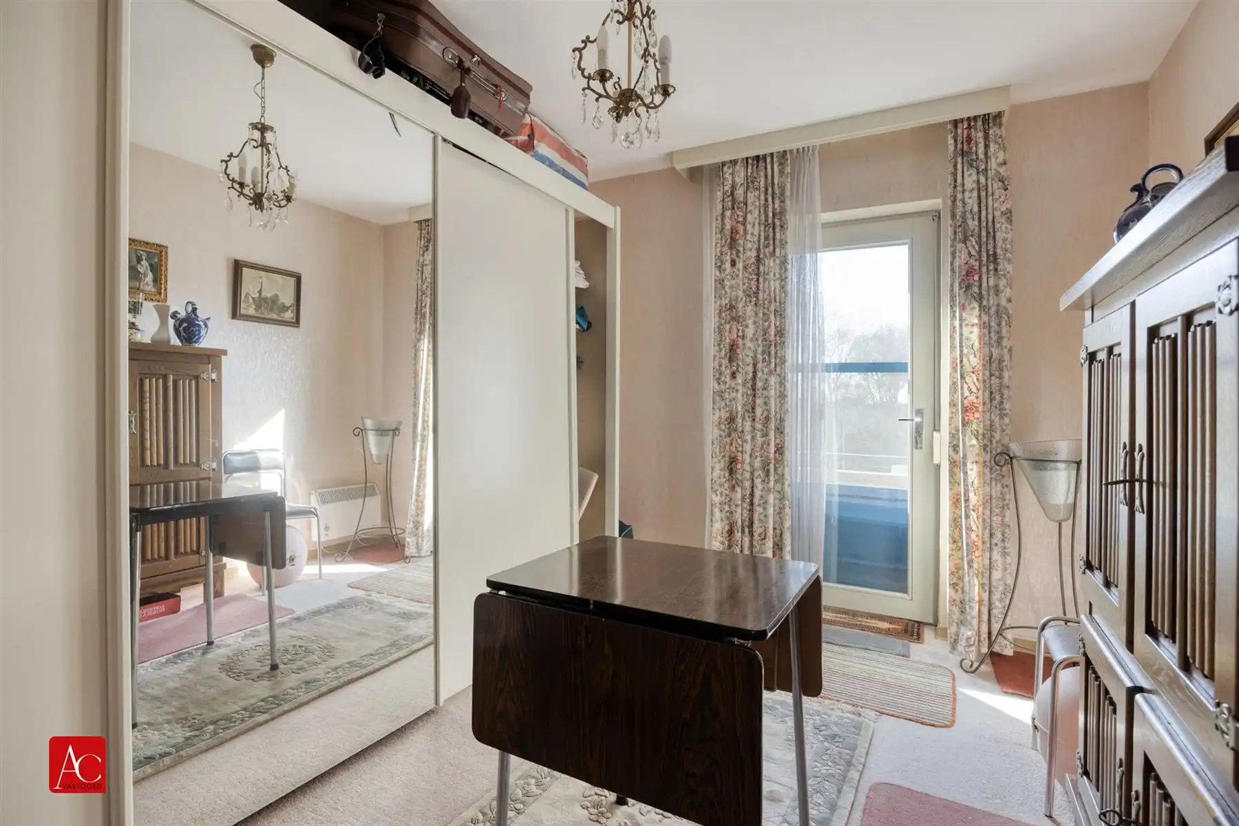 Appartement 3de verdieping met terras en 2 slaapkamers foto 15