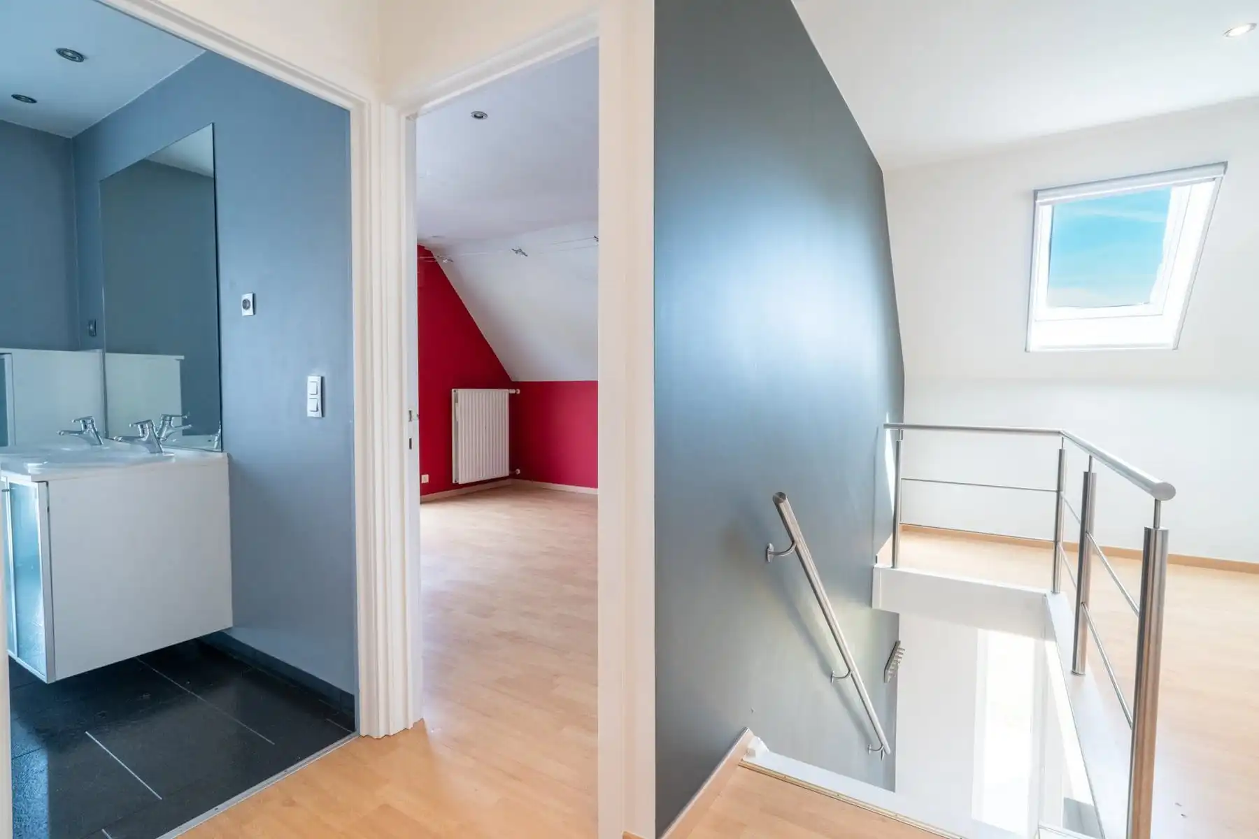 Knappe villa met zuidgerichte tuin, zwembad en poolhouse foto 21