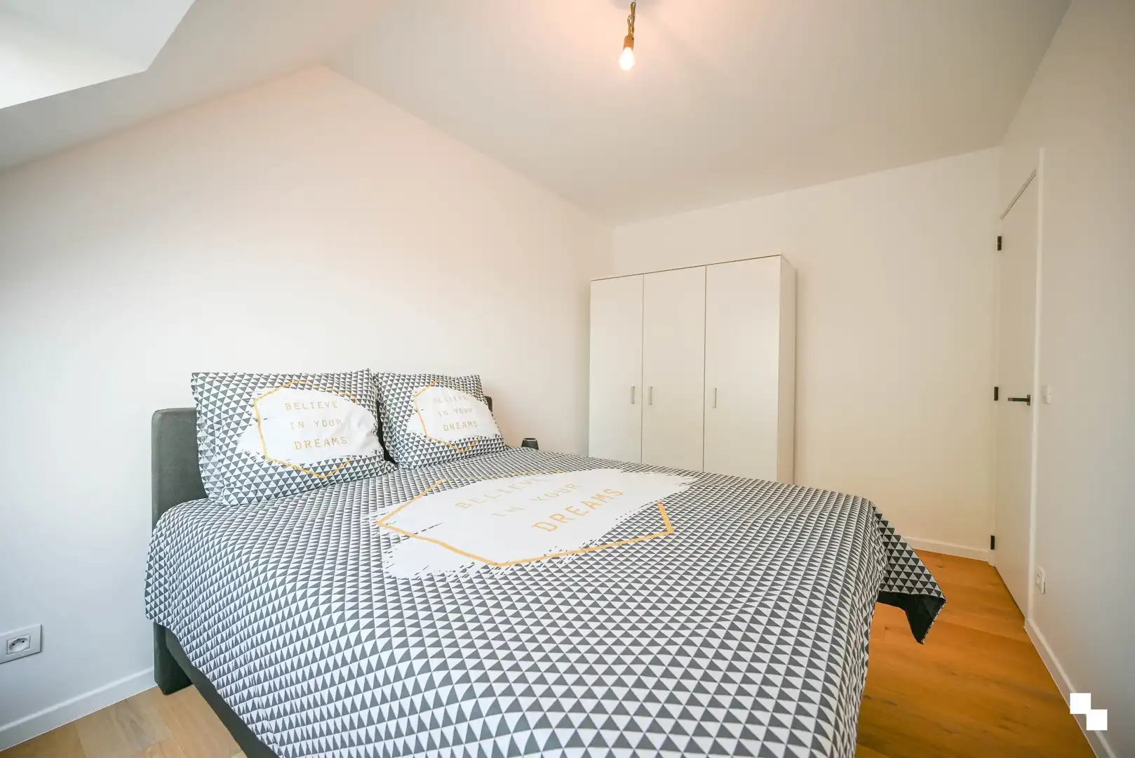 Energiezuinig tweeslaapkamerappartement met terras in Beveren-Leie! foto 10