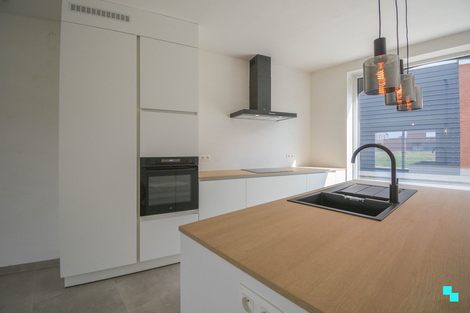 Verrassend ruime nieuwbouwwoning in centrum Aartrijke foto 10