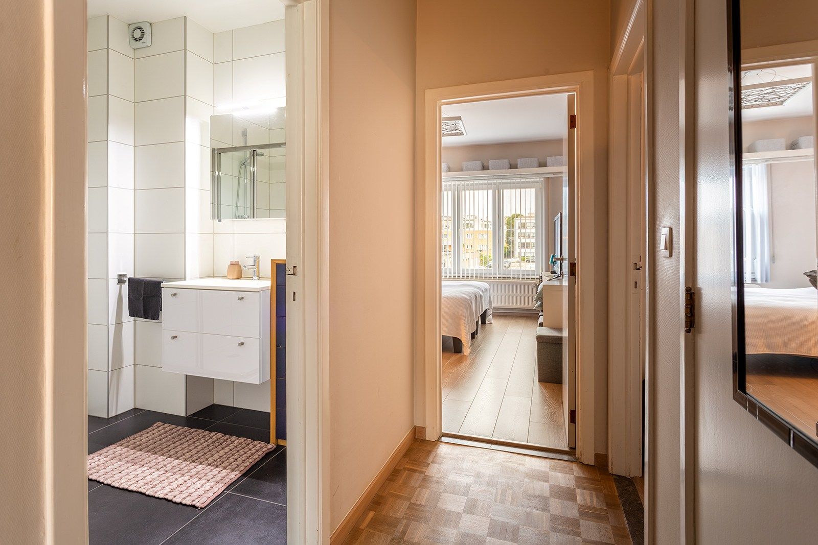 2 slaapkamer appartement  foto 9