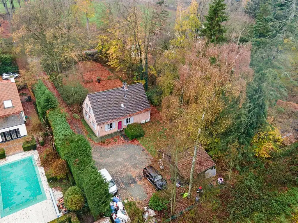 Charmant landhuis in doodlopende straat op 2.051m² foto 13