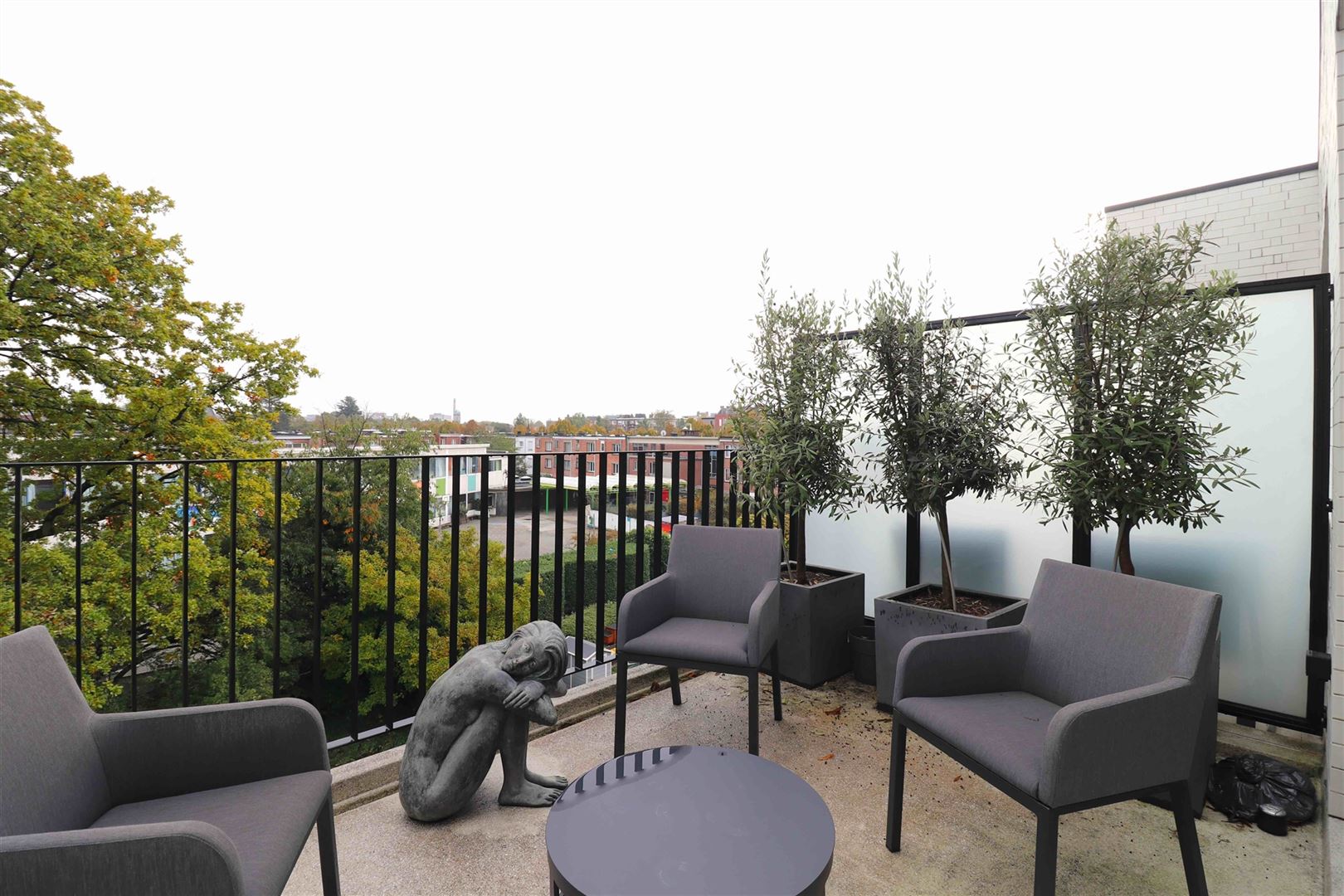 Luxe appartement met terras en parking  foto 13