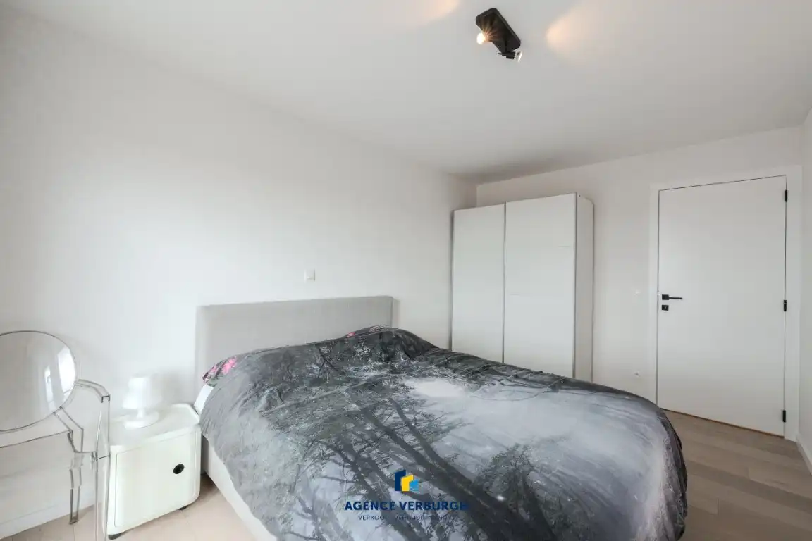 Gerenoveerd 2 slpk app. met zeezicht foto 11