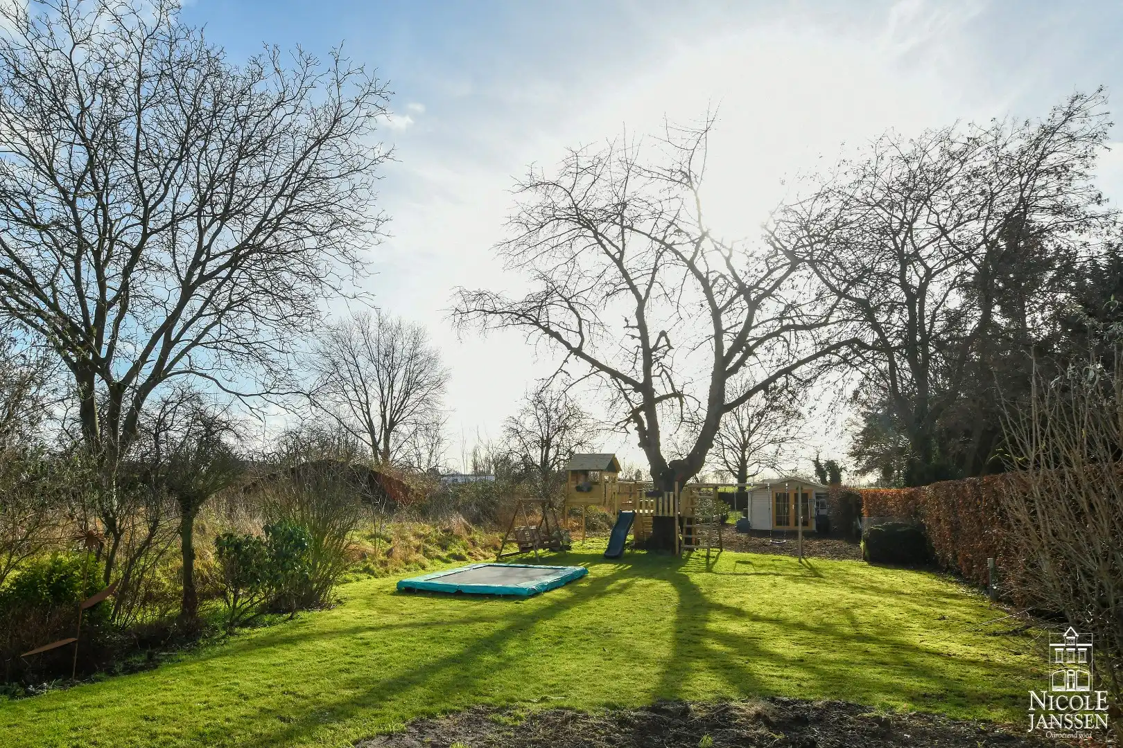 Bijzonder energiezuinige halfvrijstaande woning met diepe tuin foto 36