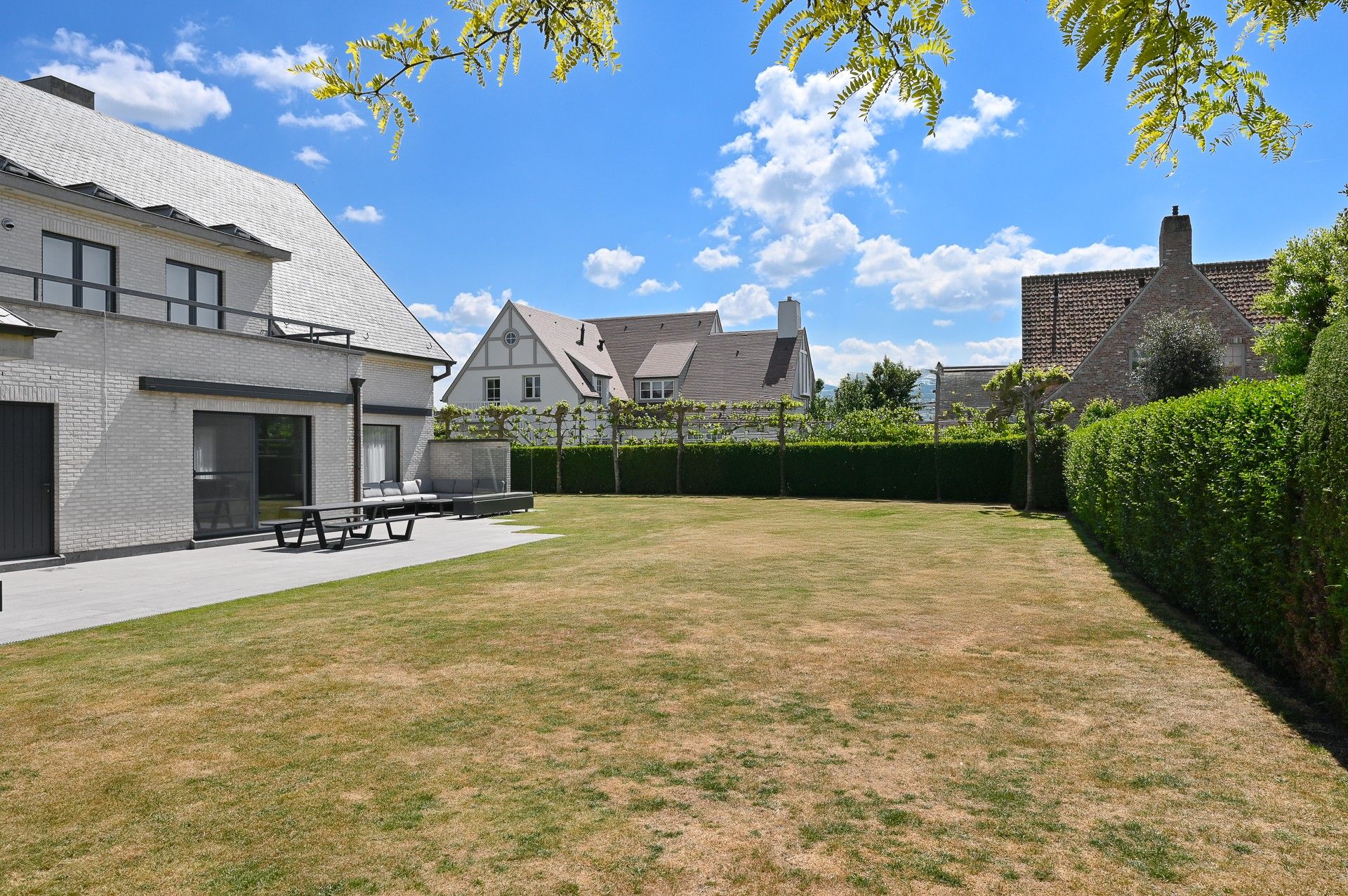 Ruime villa, rustig gelegen op een prachtig perceel van 1380m² te Westkapelle. foto 4