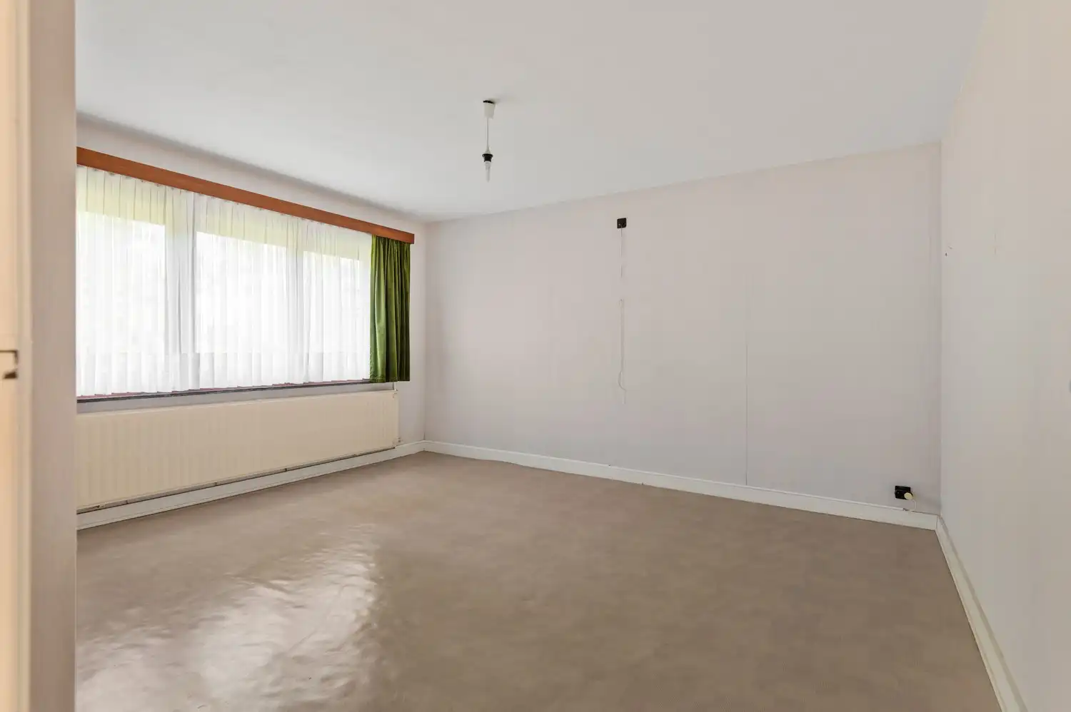Charmante Halfopen woning met inpandige garage op toplocatie in Oelegem! foto 11