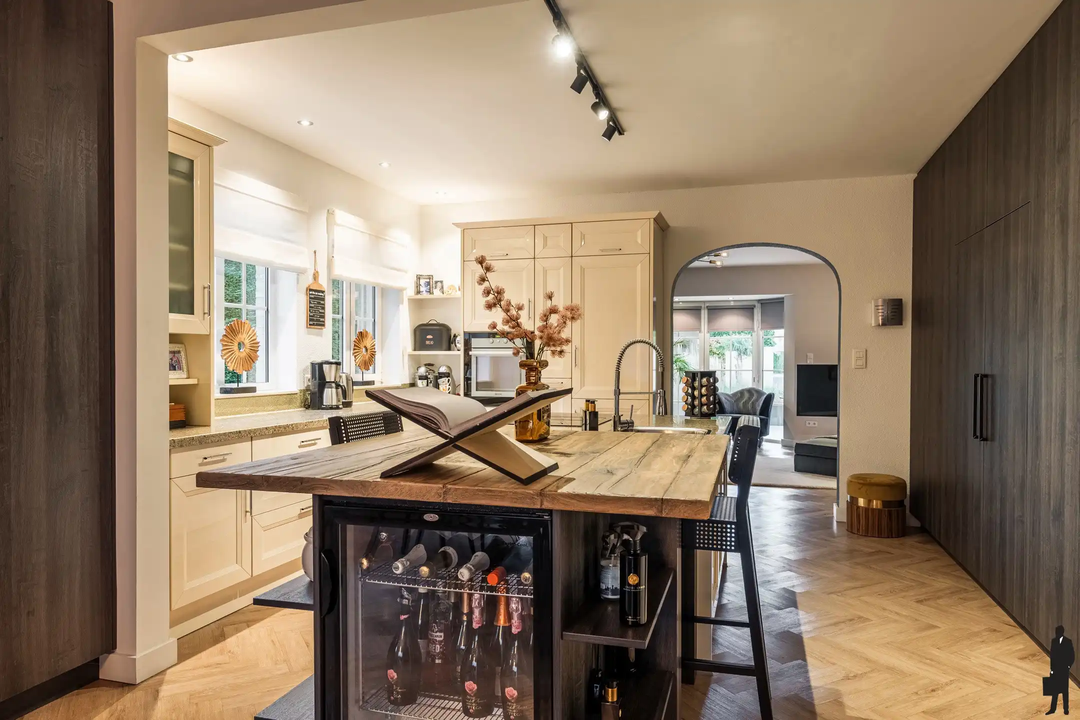 Exclusieve villa met gastenverblijf en zwembad op de grens in Weelde foto 13