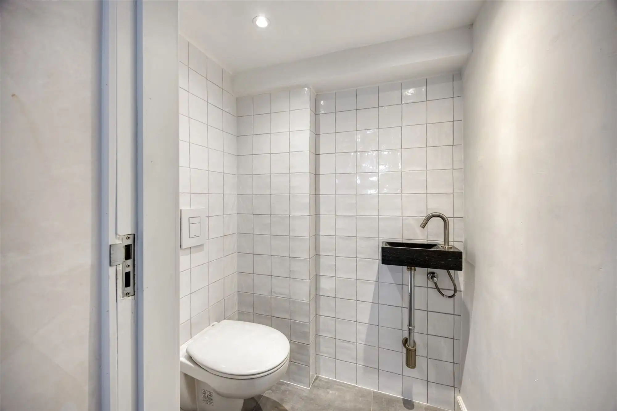 Volledig vernieuwde woning met 4 grote slaapkamers en tuin foto 5