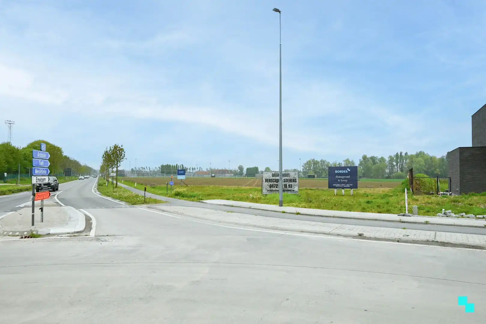 Ruim perceel bouwgrond zonder bouwverplichting foto 4