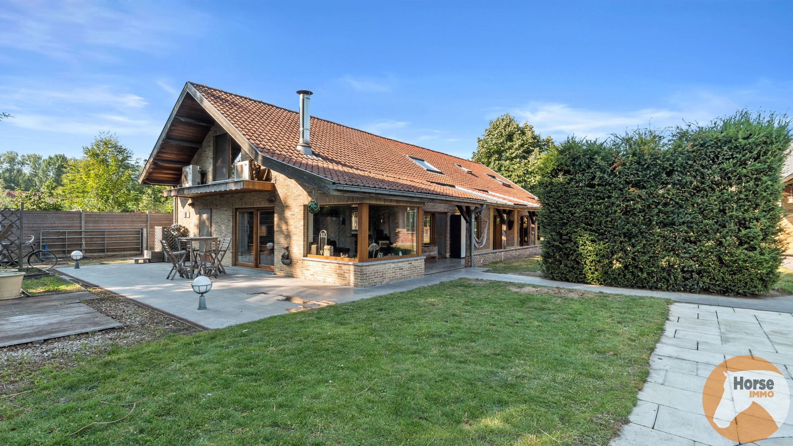 ZELZATE - Landhuis met bijgebouw, zwembad en paardenstallen foto 24