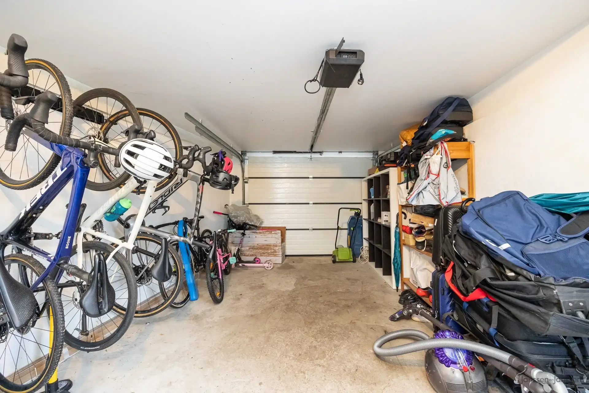 Mooi gerenoveerde woning met EPC B in hartje van Hove foto 28