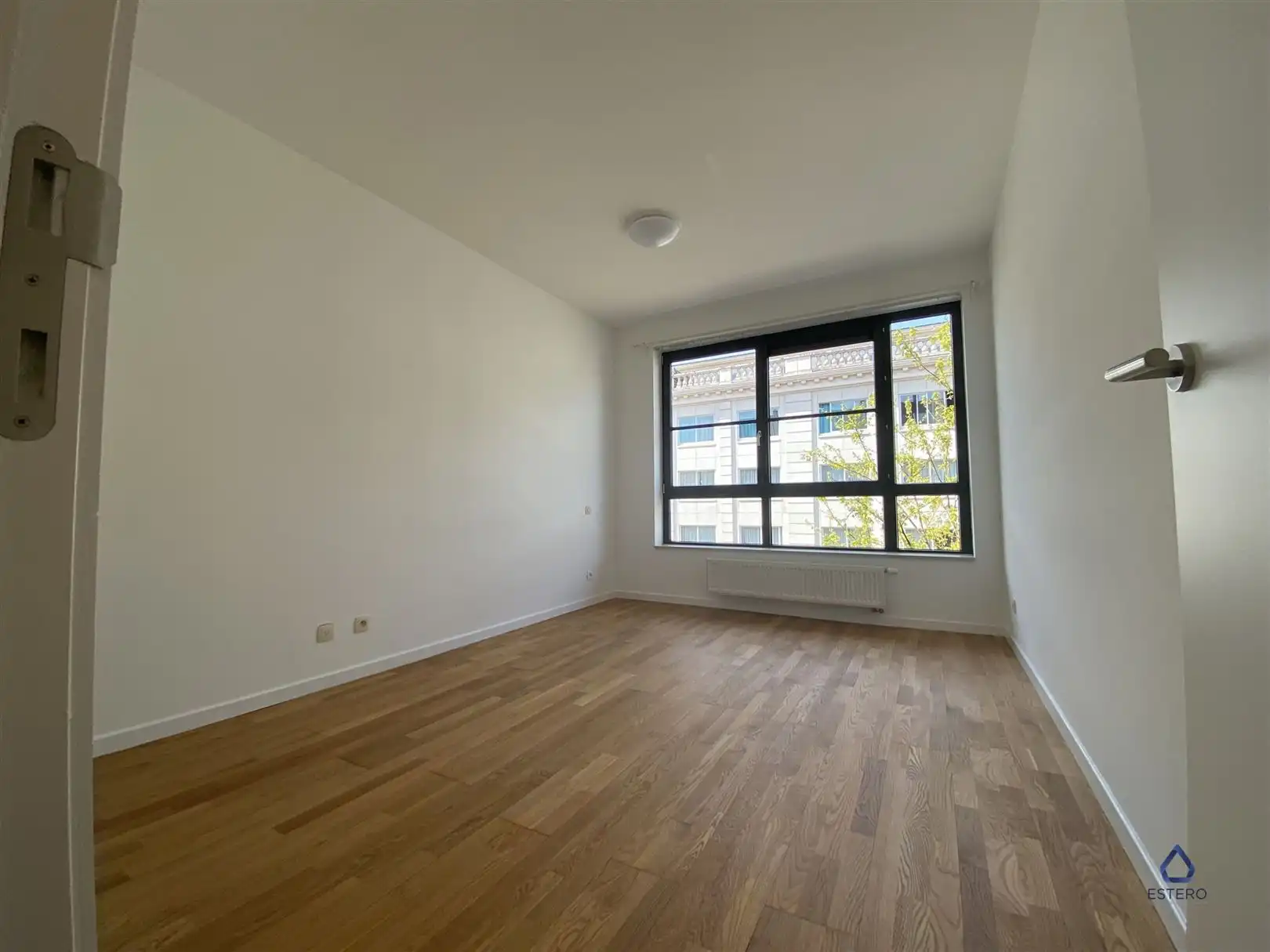 Prachtig 2 slpk appartement met zonnig terras foto 9