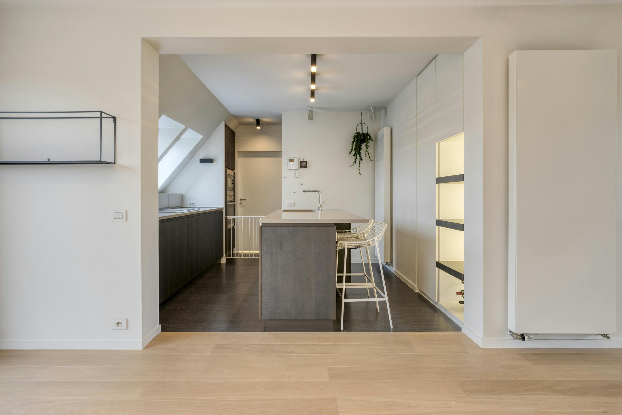 Stijlvol duplex appartement te koop aan de Kleine Bassin foto 8