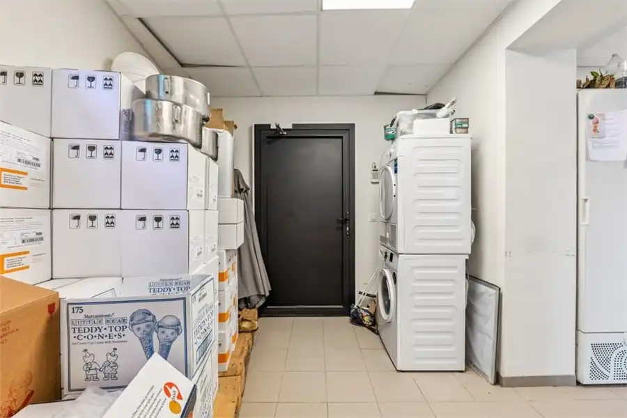 INTERESSANTE OPBRENGSTEIGENDOM MET HANDELSRUIMTE EN APPARTEMENT foto 22