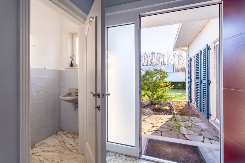 Luineuze gelijkvloerse villa in centrum Brasschaat! Toplocatie! foto 17