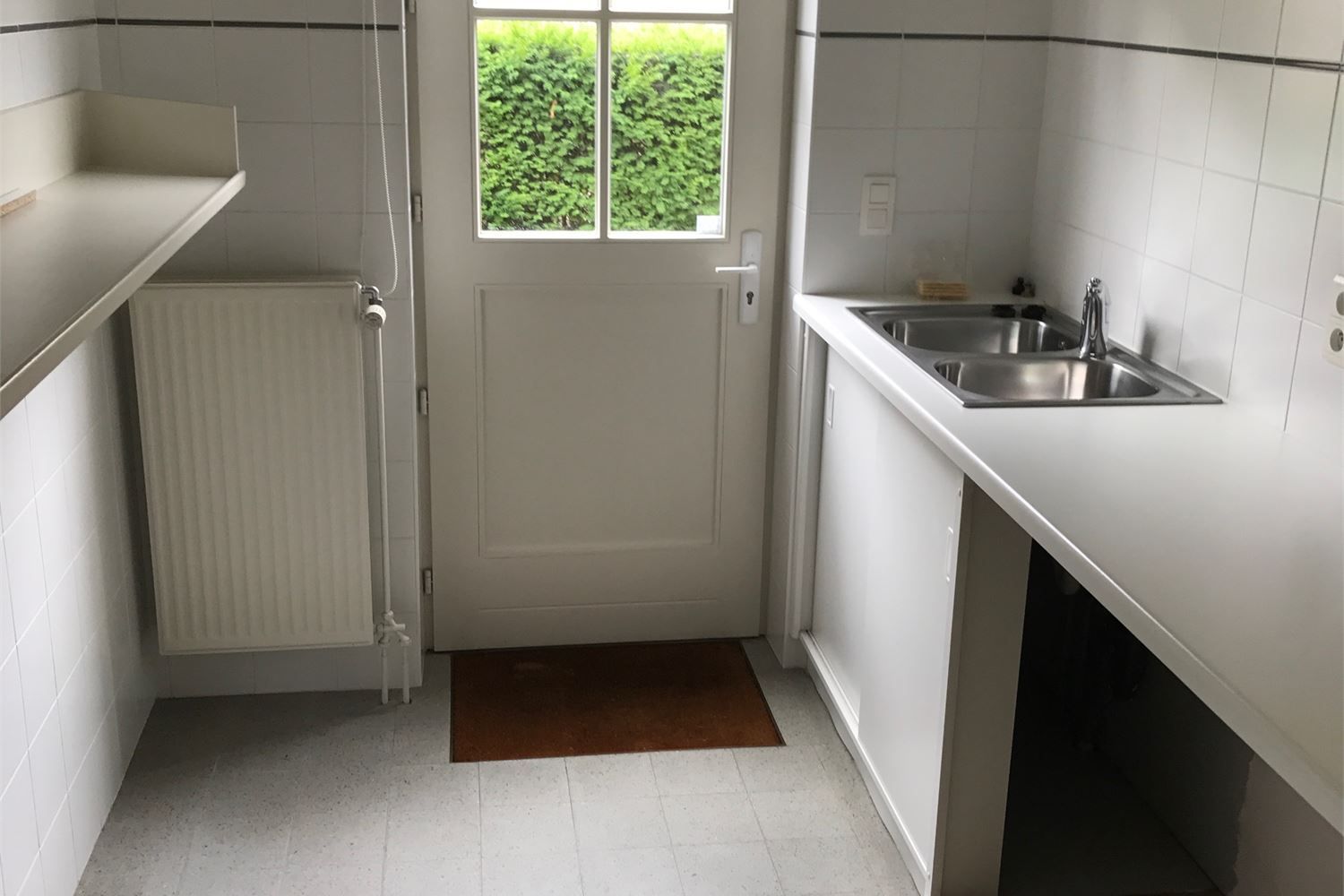 Instapklare gezinswoning met zonnige tuin in rustige doodlopende straat foto 6