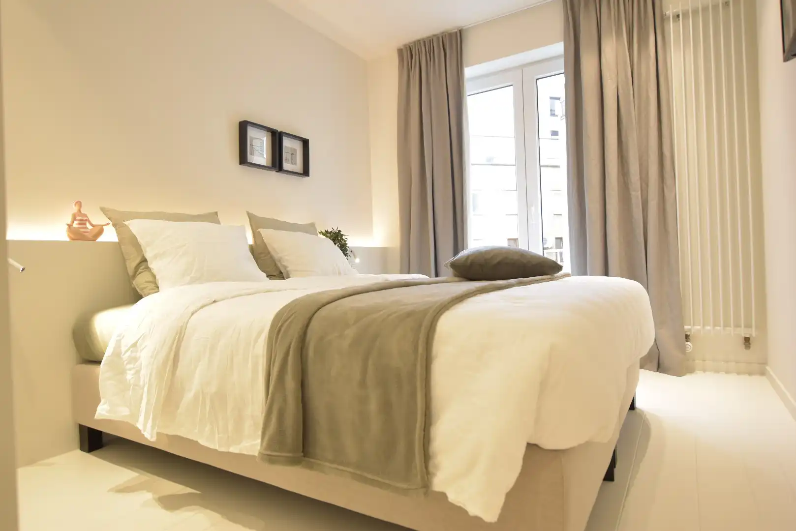 Gerenoveerd appartement met zijdelings zeezicht op een topligging in het Zoute foto 11