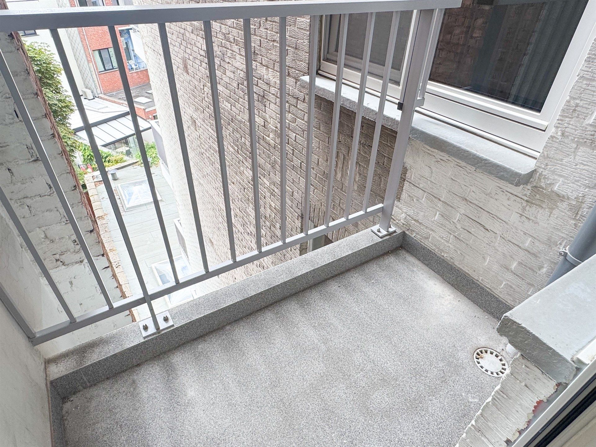 Ruim appartement met 3 slaapkamers en terras! foto 10