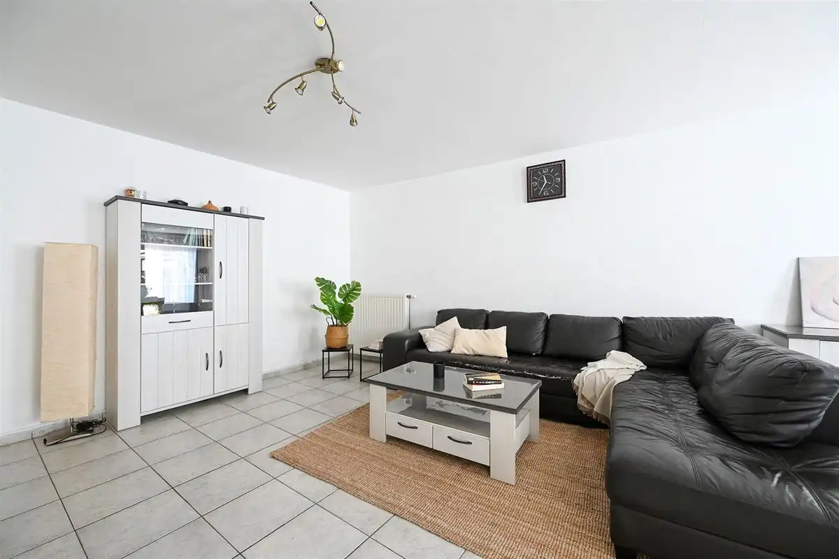 Zeer ruim appartement (120 m²) met 2 SLPK, terras en EPC-label A foto 6