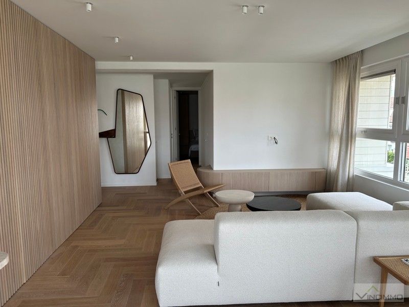 Ruim appartement met open zicht op het Casino en Hotel La Réserve, op wandelafstand van de Zeedijk in Knokke! foto {{pictureIndex}}