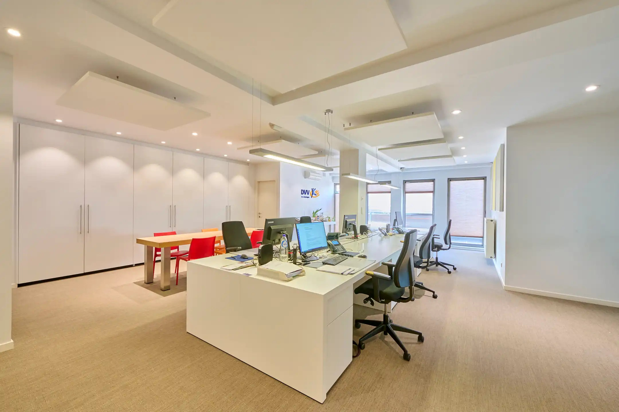 Te koop: Kantoor/handelsruimte (184 m²) in hartje Meeuwen foto 4