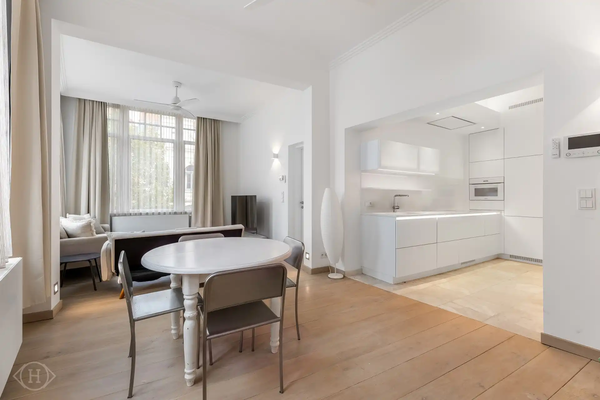 Lichtrijk éénslaapkamerappartement hartje Leuven foto 3