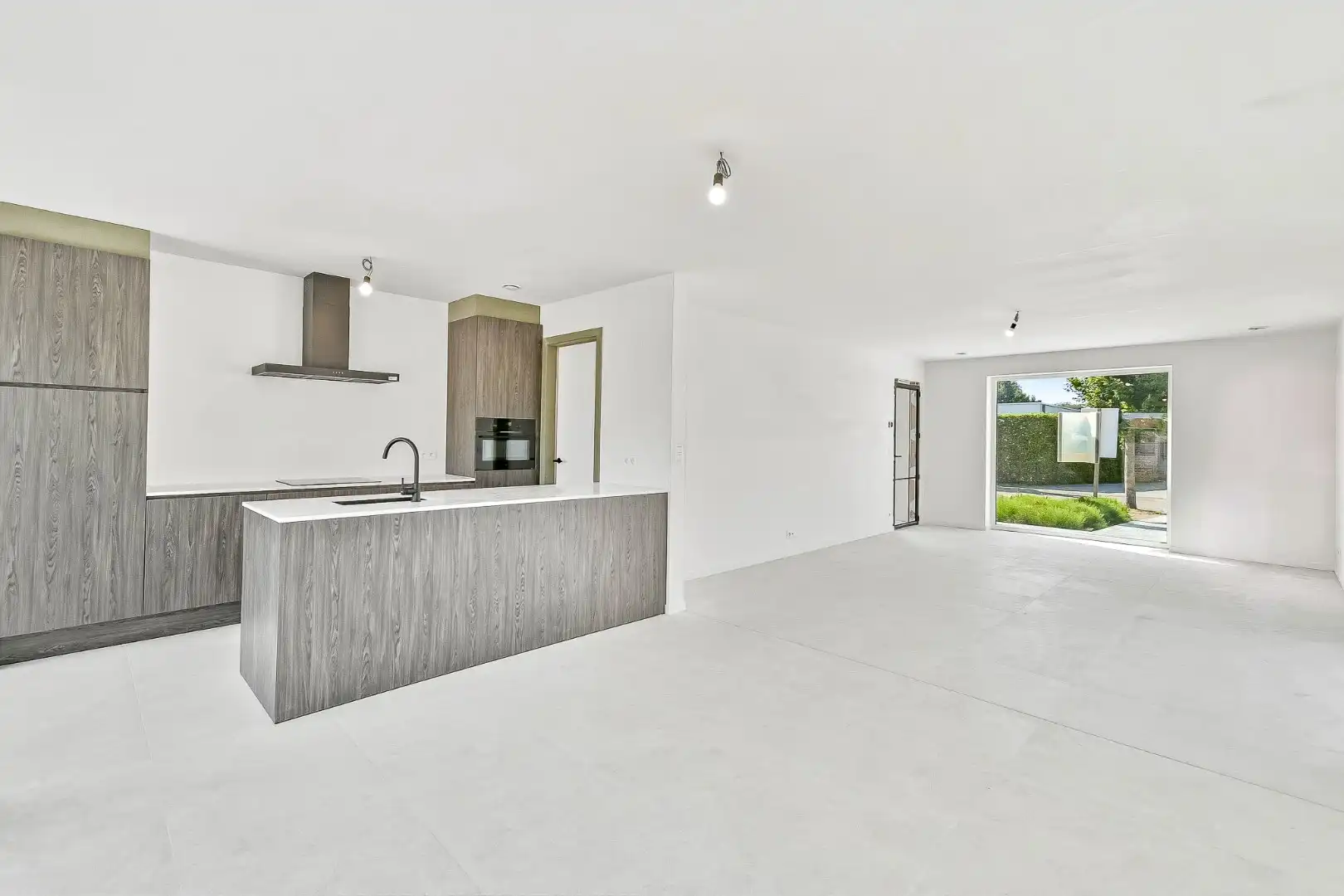 Nieuwbouwwoning op rustige locatie met 3 slaapkamers foto 4