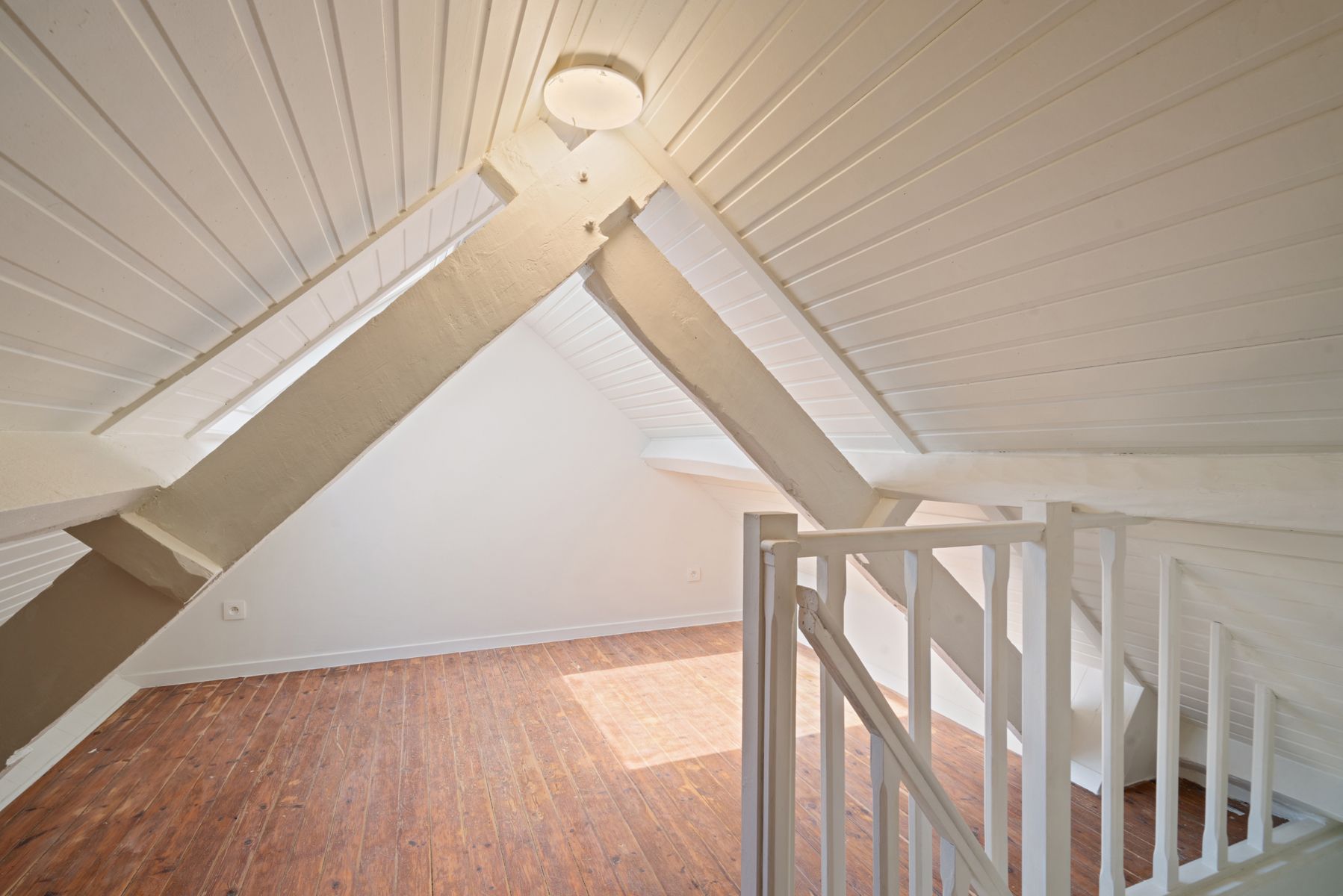 Ruim en instapklaar duplexappartement met 1 slaapkamer  foto 9