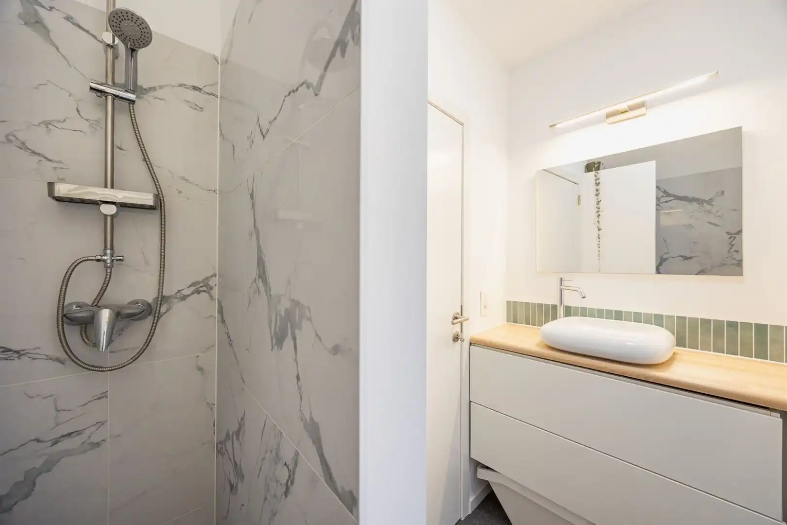 Trendy en instapklaar hoekappartement in de bruisende Universiteitsbuurt foto 7