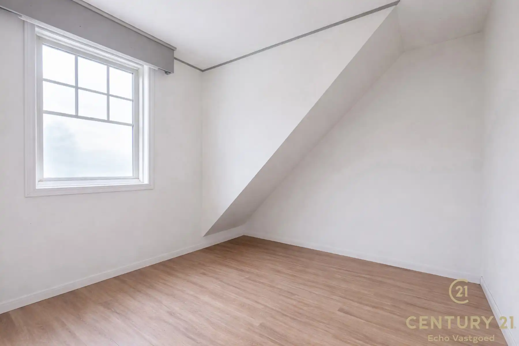 Charmante woonst met 5 slpk, tuintje, bijhuis en zwemvijver  foto 28