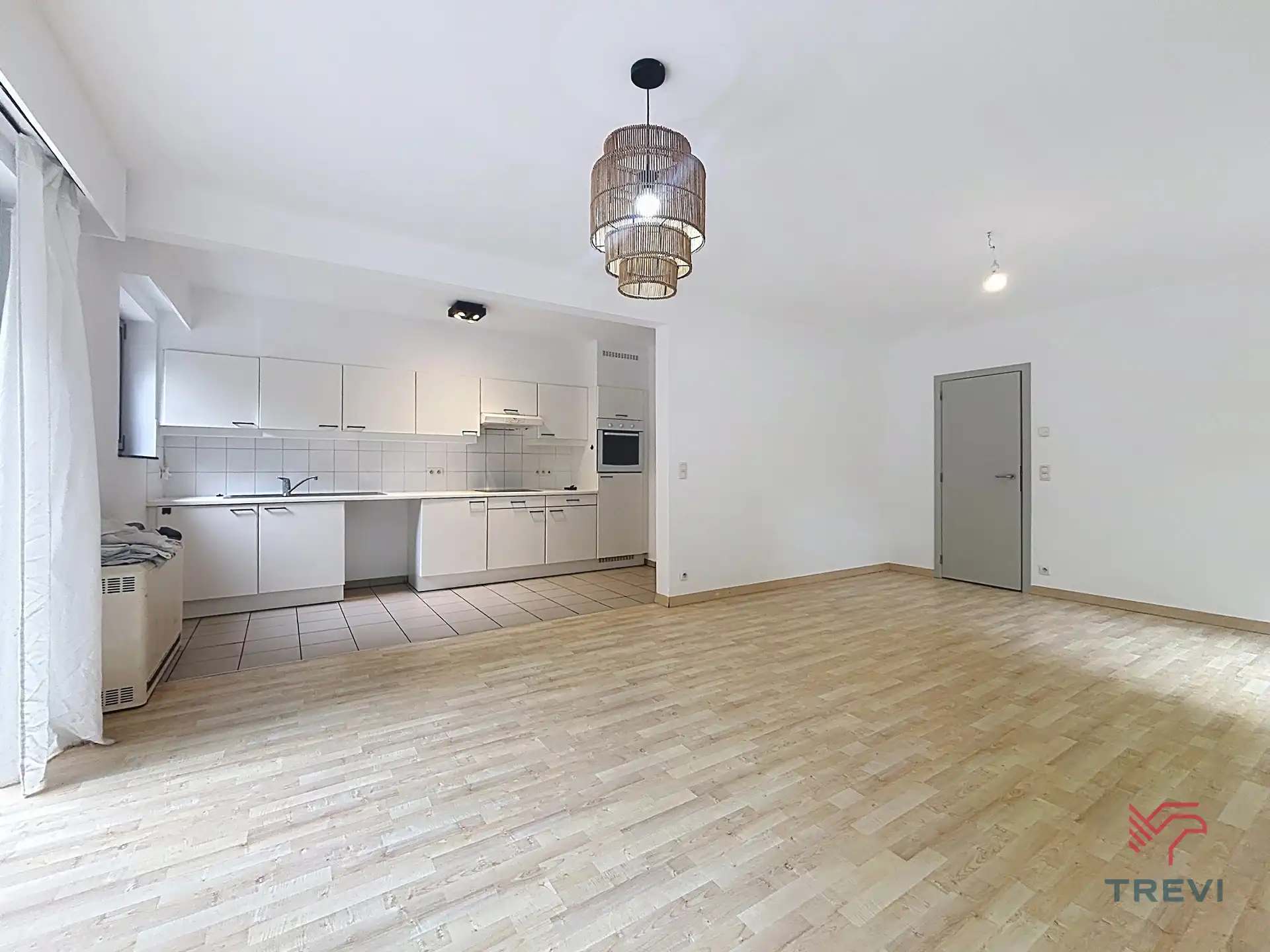 Mooi appartement met 2 slaapkamers + parkeerplaats foto 3