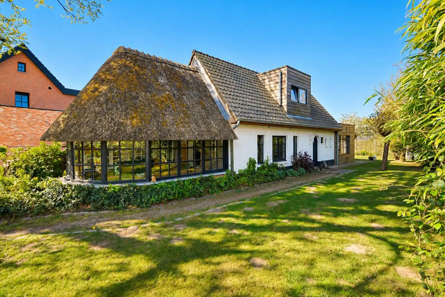 CHARMANTE OPEN BEBOUWING MET 2 SLK EN TUIN! foto 17