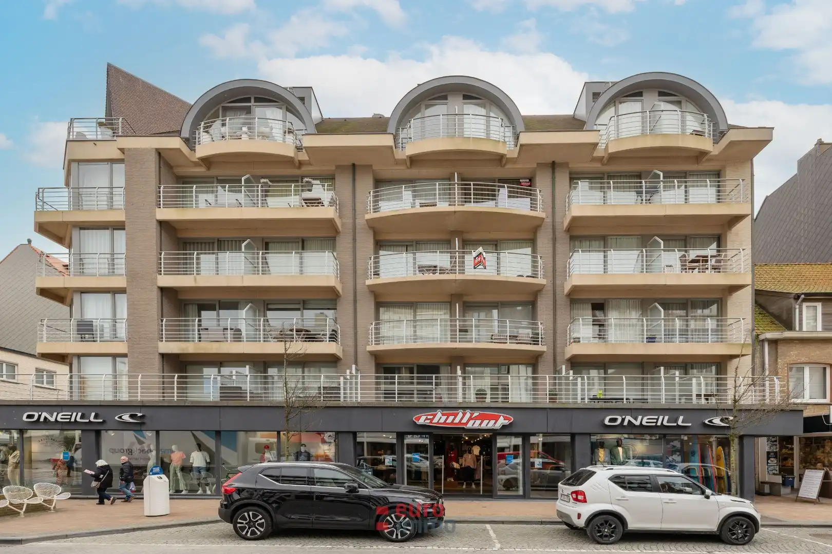 Stijlvol appartement met terras in de winkelstraat van Nieuwpoort-Bad foto 2