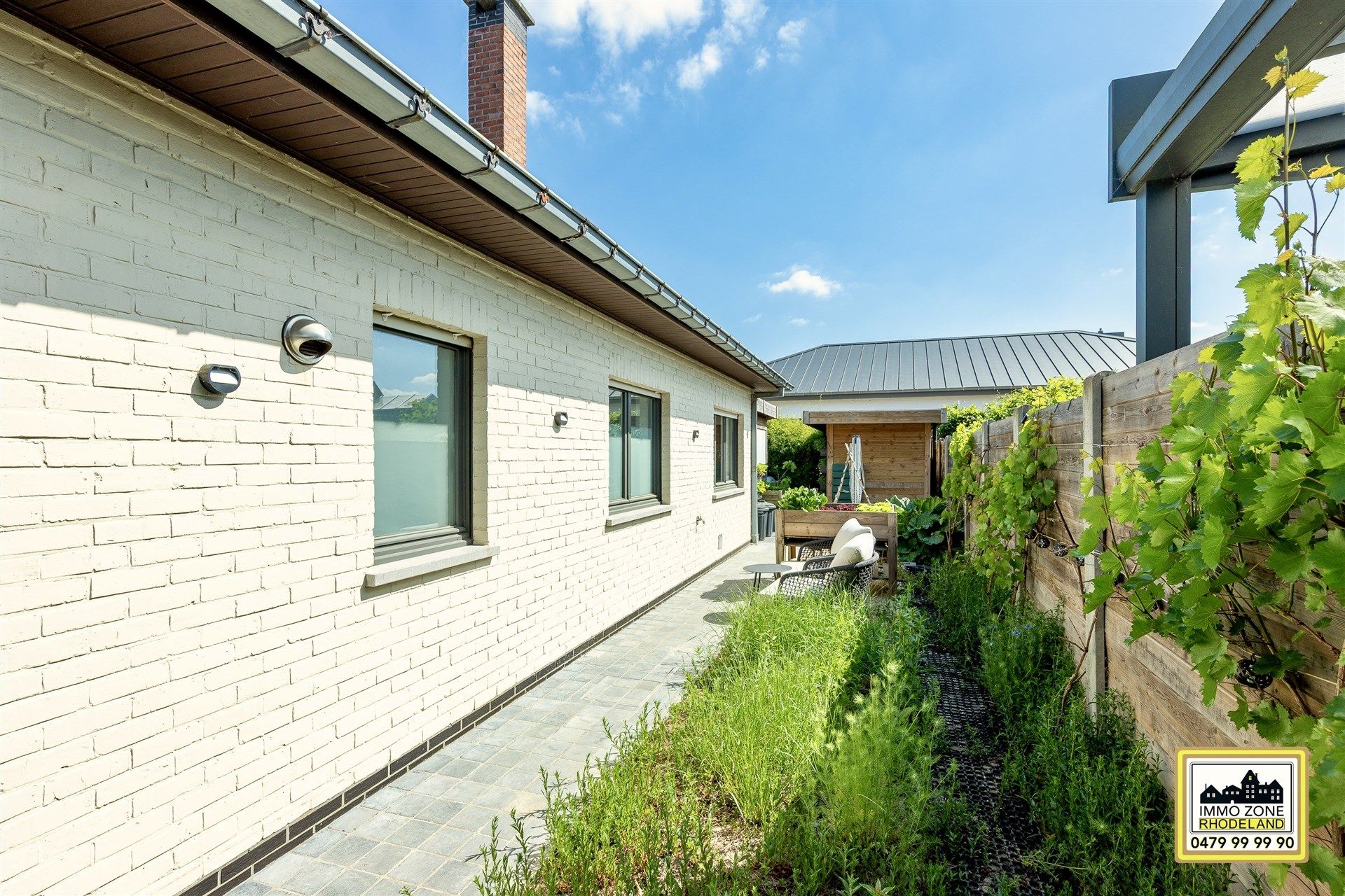 Prachtige bungalow met 3 slpks, garage en tuin foto 23