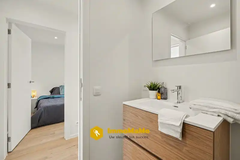 RECENT GERENOVEERD 1 SLAAPKAMER APPARTEMENT TE KOOP IN ZELZATE foto 10