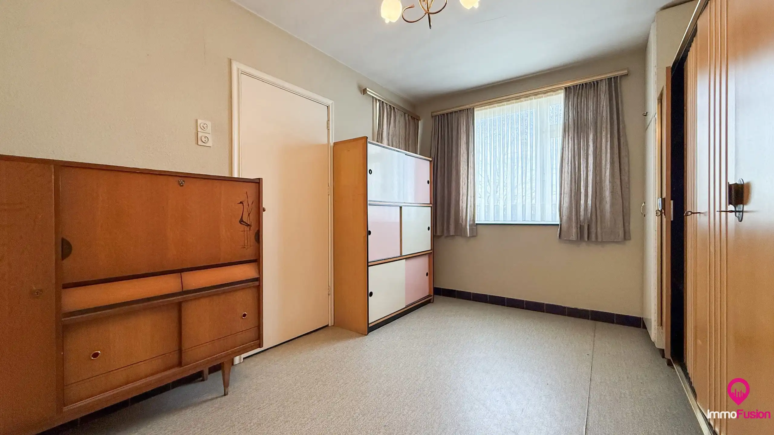 Ruime woning met 4slpk en veel privacy in rustige straat! foto 21