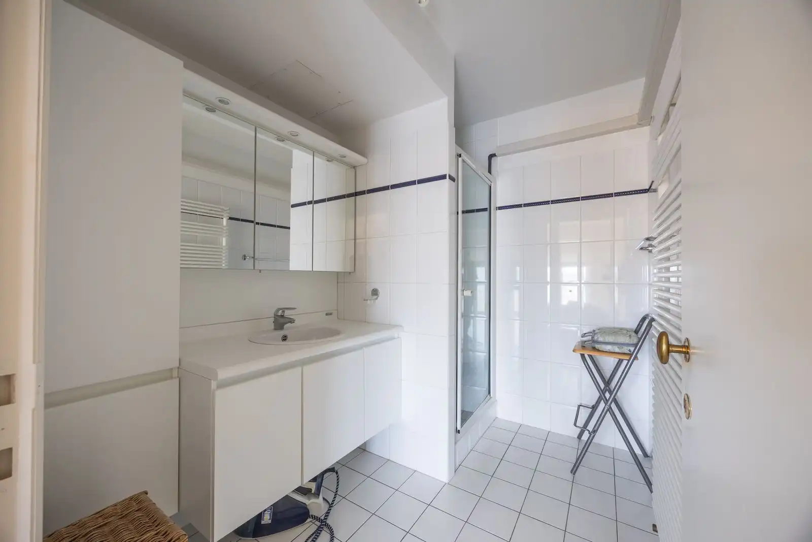 Uniek en royaal appartement met 2 slpk én zonnig leefterras dichtbij zee. foto 17