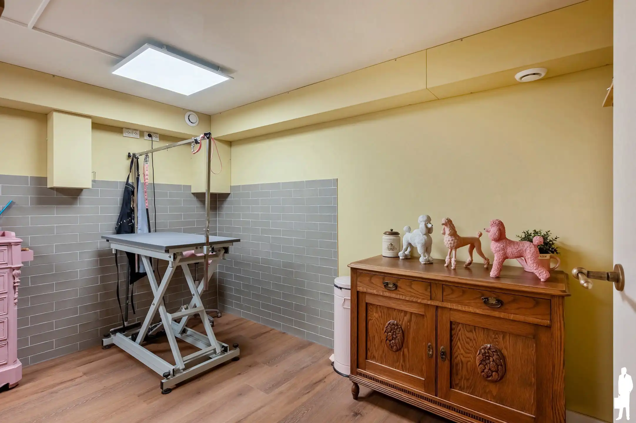 Charmante woning met volledige onderkeldering en achterliggend bos van ca. 31.493 m² foto 29