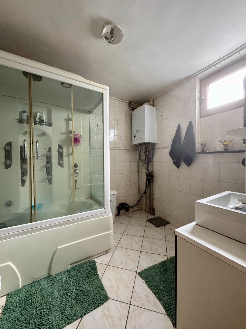 Mooie standaard woning met 2 slaapkamers, nabij centrum foto 17