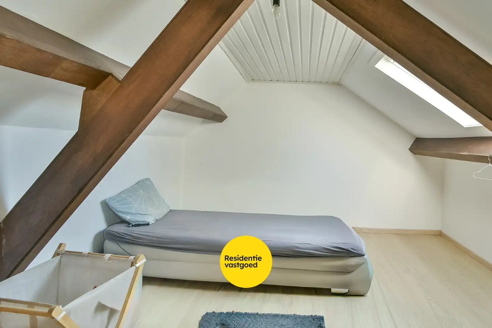 Rustig en centraal gelegen woning in Torhout! foto 10